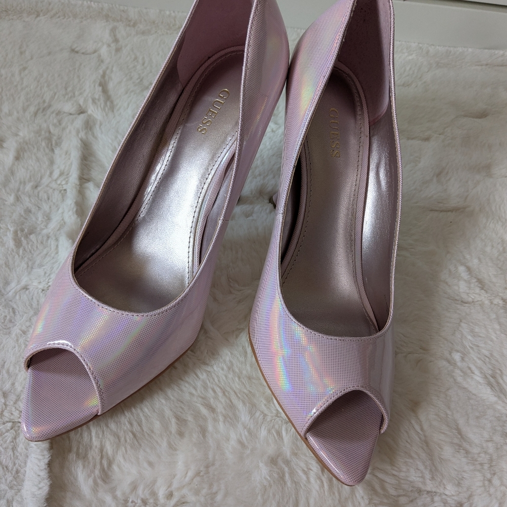 NWOT Guess Iridescent Peep Toe Heels